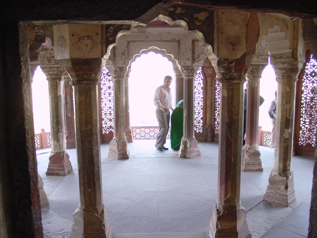india072.JPG