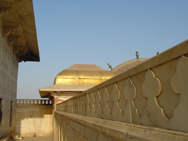 india077.JPG